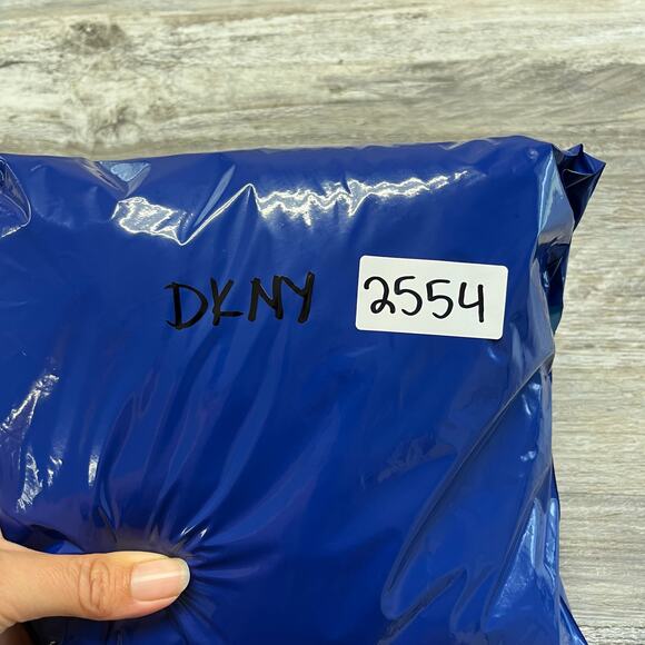 y2k 2000s pink dkny jeans nyc skyline spellout zip‎ turtle neck sweater womens S - Picture 8 of 9